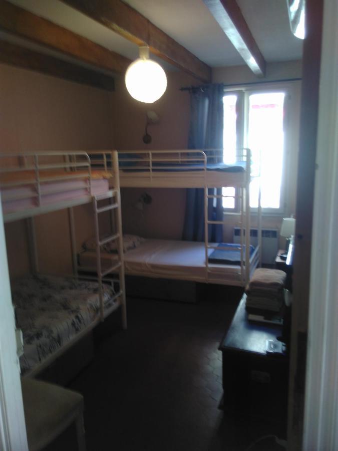 Crew Lighthouse Hostel อองทีบส์ ภายนอก รูปภาพ