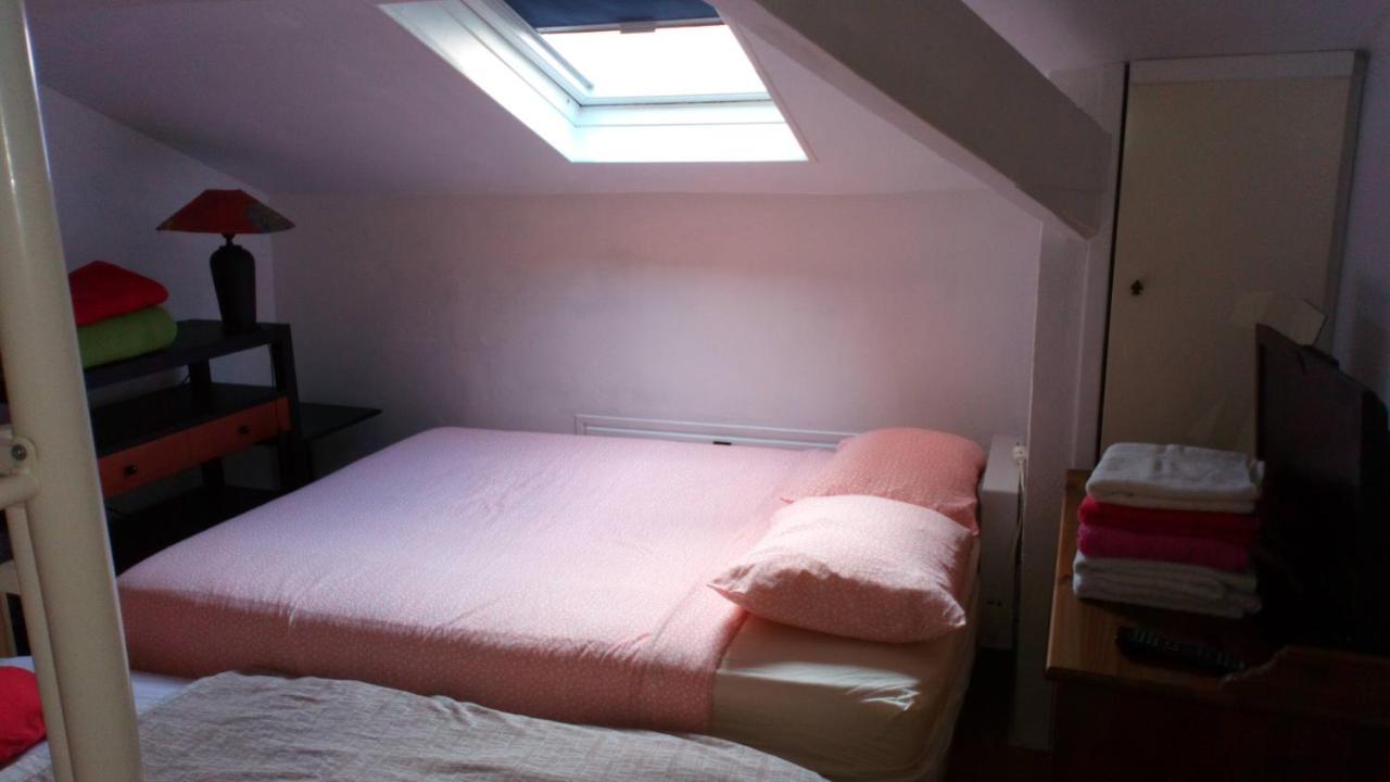 Crew Lighthouse Hostel อองทีบส์ ภายนอก รูปภาพ