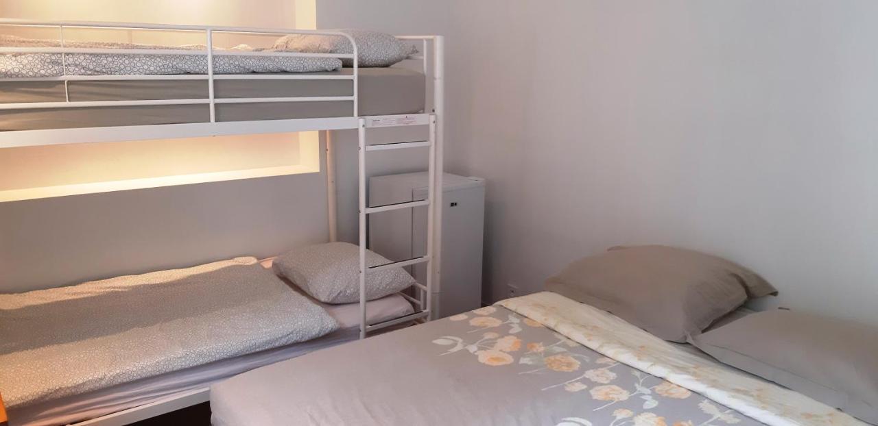 Crew Lighthouse Hostel อองทีบส์ ภายนอก รูปภาพ