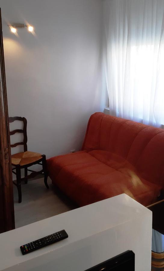 Crew Lighthouse Hostel อองทีบส์ ภายนอก รูปภาพ