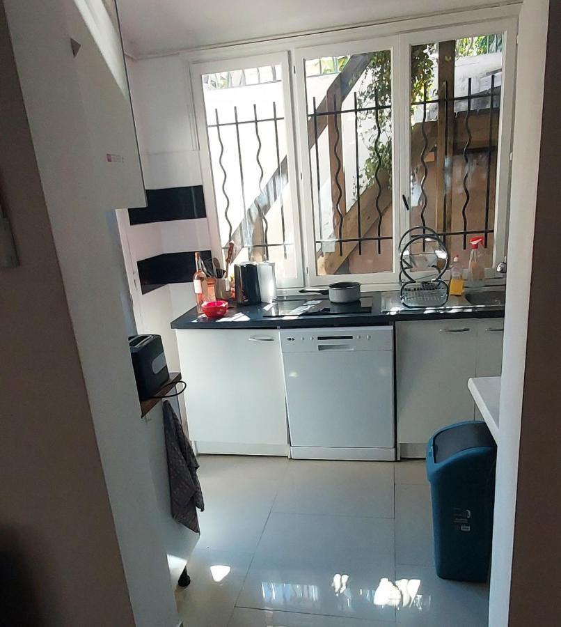 Crew Lighthouse Hostel อองทีบส์ ภายนอก รูปภาพ